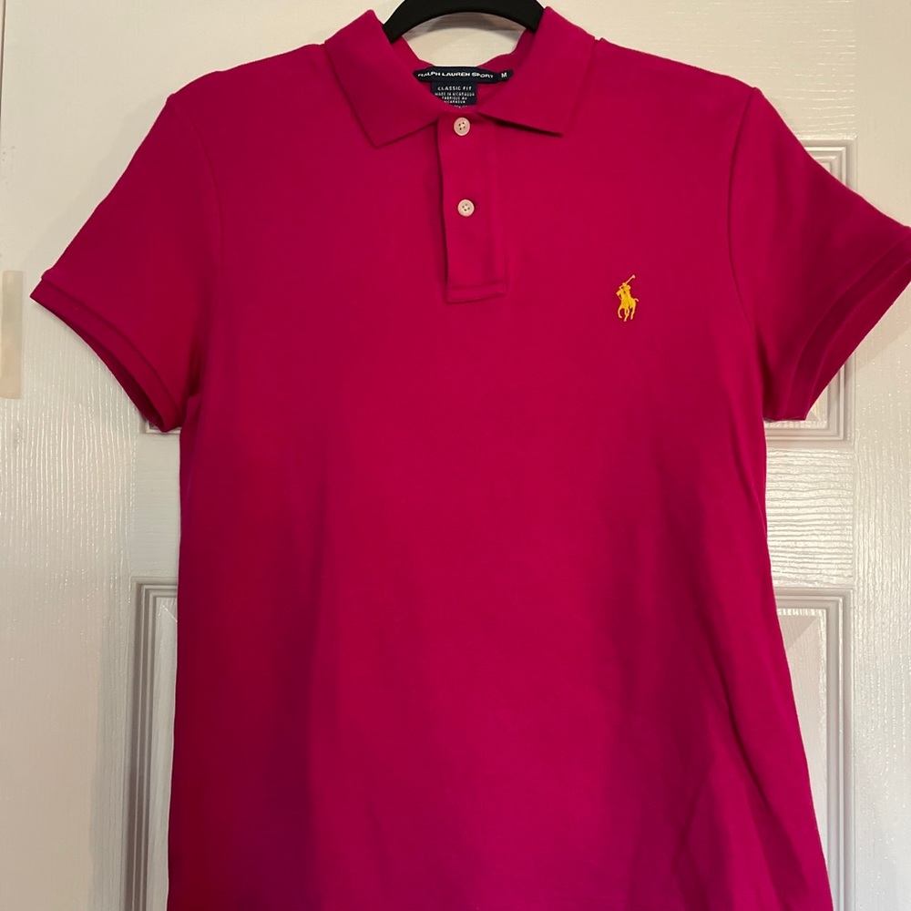 Woman’s Ralph Lauren polo in like new condition